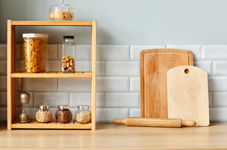 wood kitchen decor